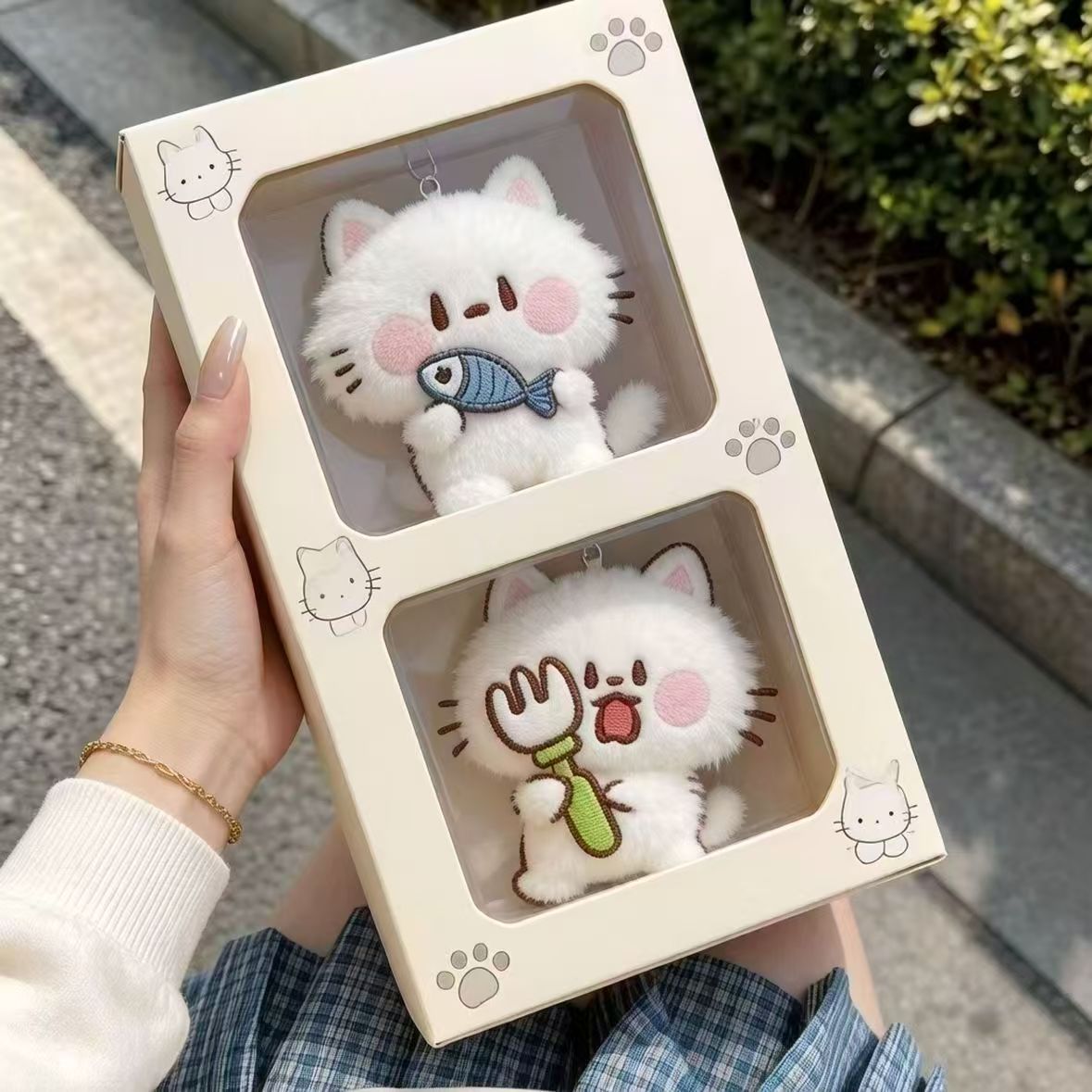 奶油小猫毛绒挂件礼盒